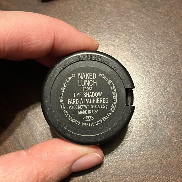 Mac Eyeshadow in Naked Lunch - Picture 3 of 4